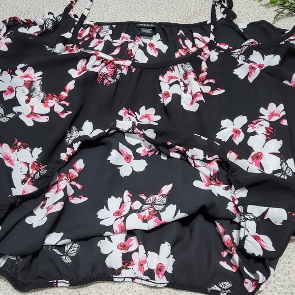Torrid Floral Print Georgette‎ Cold Shoulder Blouse Size 3 - Picture 7 of 10